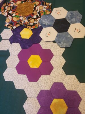 WAUKESHA - English Paper Piecing Hexagon Grandmother's Garden Tablerunners and Table mats. Sep 15 and Sep 29 9:30 AM - 2:30 PM