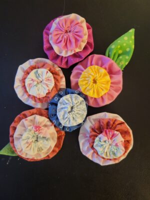 WAUKESHA - Creating a Garden with Yo Yo Flowers May 30 9:30 AM - 3:00 PM
