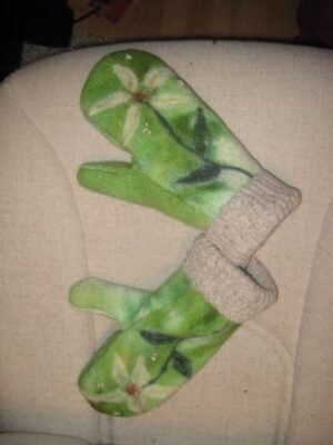 WAUKESHA - Upcycled Mittens Sep 30 10:00 AM - 1:00 PM